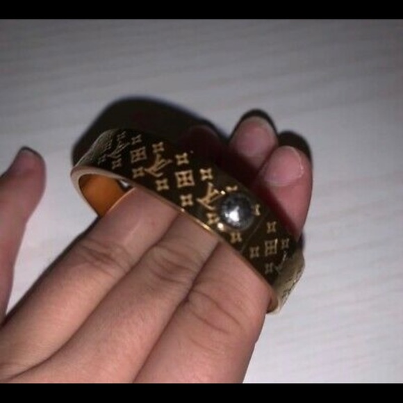 Louis Vuitton 
M00252 Nanogram Cuff - Picture 3 of 11